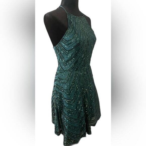 B DARLIN Dresses & Skirts - B DARLIN Green Sequined Halter Top Dress dress. Size 7/8